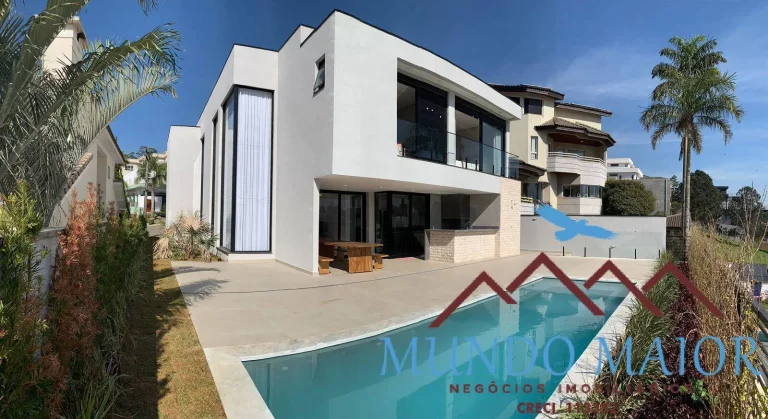 Imagem Casa de Condomínio com 4 Quartos e 4 suites à Venda, por R$ 4.800.000.00!