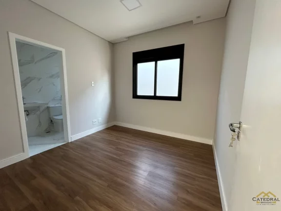 Imagem Casa em Condomínio com 03 suíte à Venda no Jardim Ermida - Jundiaí/SP