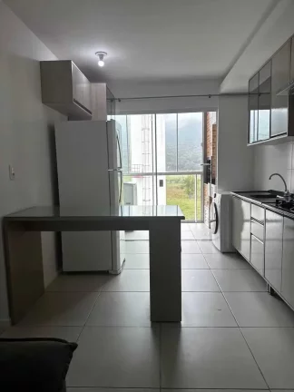 Imagem Apartamento com 2 dormitórios e 1 vaga de garagem em Porto Belo/SC