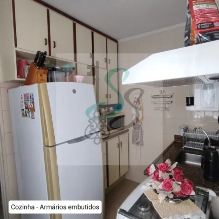Imagem Apartamento com localização Nova Europa! 2 dormitórios com armários embutidos, sala, cozinha com armários, lavanderia, banheiro, garagem.