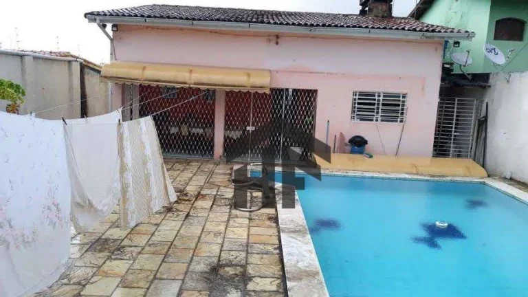 Imagem Casa à venda, com 6 Quartos, localizado em Cajueiro, Recife - Pernambuco.
