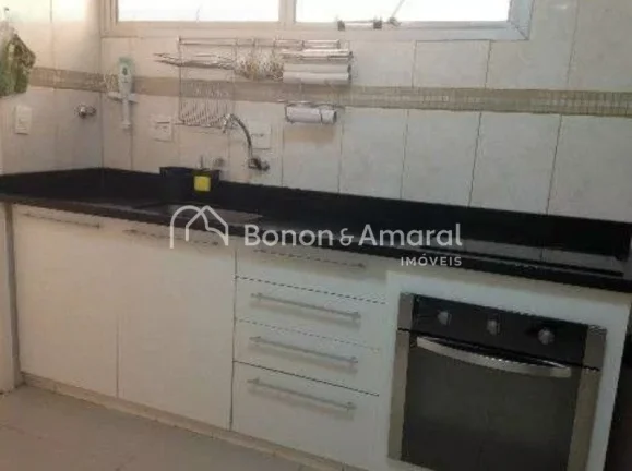Imagem Excelente apartamento, totalmente reformado e bem localizado, com sala para dois ambientes e varanda...