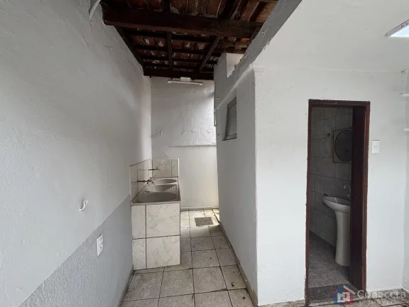 Imagem Casa para Locação no Santa Terezinha em Patos de Minas – 3 Quartos, Suíte e Garagem