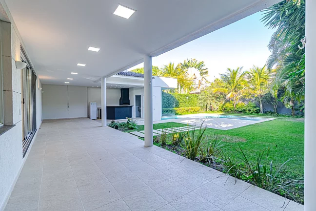 Imagem Casa à venda no condomínio CRYSTAL LAKE - 6 quartos por R$ 4.750.000,00 - Barra da Tijuca, Rio de Janeiro - RJ