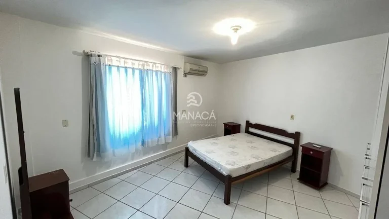Imagem ️ Amplo apartamento, 3 quartos (1 suíte) 80 metros da praia do tabuleiro! área central