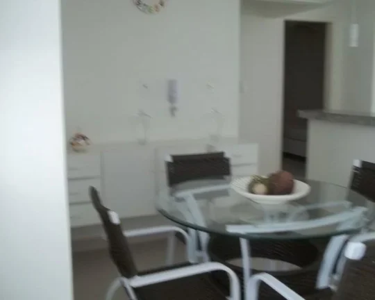Imagem Apartamento à venda no Guarujá na Praia das Pitangueiras.