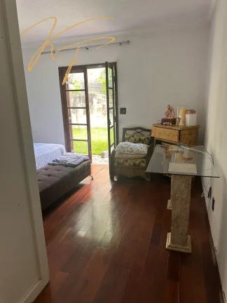 Imagem CASA RESIDENCIAL em VALINHOS - SP, RONCÁGLIA