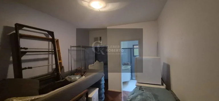 Imagem Apartamento com 4 Quartos e 6 banheiros à Venda, 318 m² por R$ 750.000