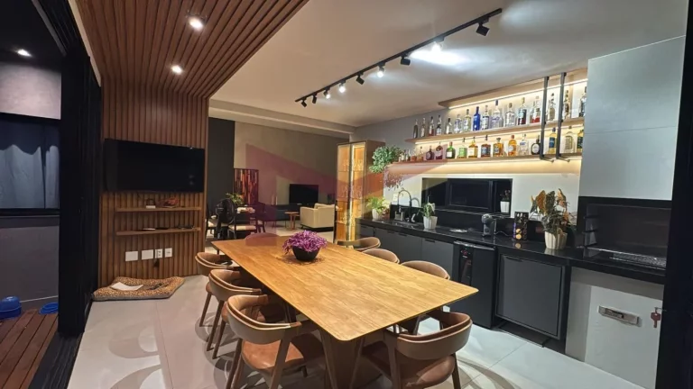 Imagem Casa alto padrão 3 suítes com closet no Damha I