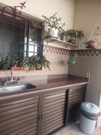 Imagem Casa térrea de rua com 3 dorms. à venda - Jundiaí - SP