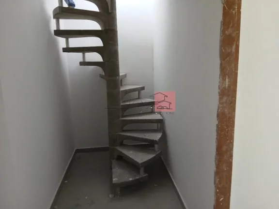 Imagem Casa Triplex com Vista Panorâmica - Conforto e Praticidade Perto de Tudo!