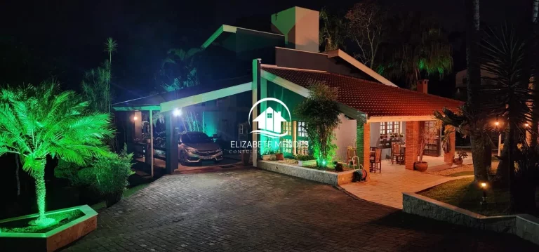 Imagem Sobrado à venda, IPELANDIA, SUZANO - SP Condomínio fechado casa de alto padrão com 2 suítes à venda