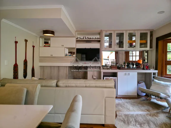 Imagem Casa à venda Campos do Jordão condomínio fechado estilo alpino 4 dormitório
