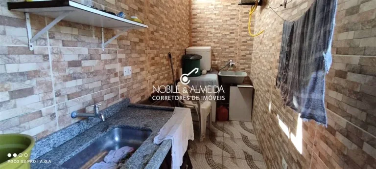 Imagem Casa térrea geminada.
50 metros da Orla.