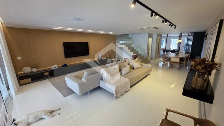 Imagem Casa espetacular na Barra da Tijuca - MOBILIADA!!!