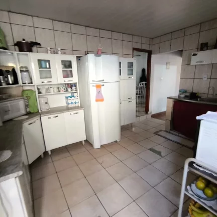 Imagem Casa 2/4 Com Barracao No Santa Luzia