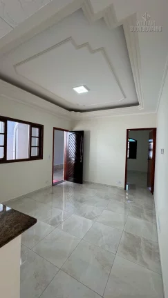 Imagem Casa Geminada com Suíte, Churrasqueira e 2 Vagas – Maracanã PG