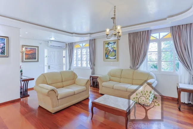 Imagem Casa com 4 quartos à venda na Trindade