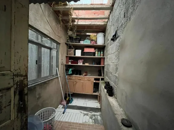 Imagem Oportunidade no Bairro Floresta – Casa com Estrutura para Ampliação!