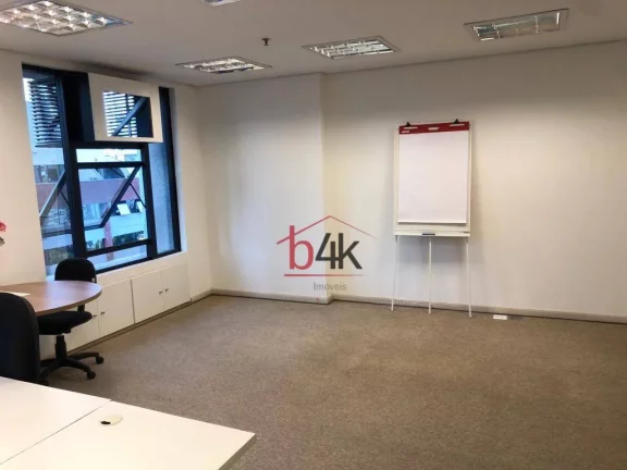 Imagem Sala comercial à venda no Brooklin. Rua André Ampére, 153.