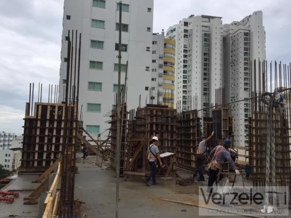 Imagem Lançamentos para Venda em Balneário Camboriú / SC no bairro Pioneiros
