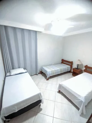 Imagem GIGANTE APARTAMENTO COM 4 QUARTOS E 4 GARAGENS NA PRAIA DO MORRO