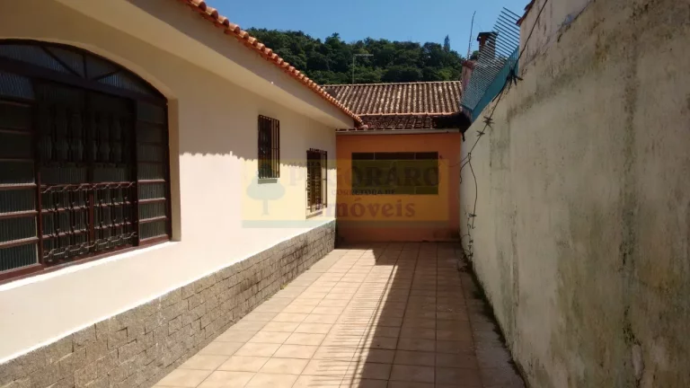 Imagem Imperdível casa à venda em Caraguatatuba-SP, bairro Prainha, 3 quartos, 1 suíte, 1 sala, 2 banheiros, 125m² de área. Venha conferir!