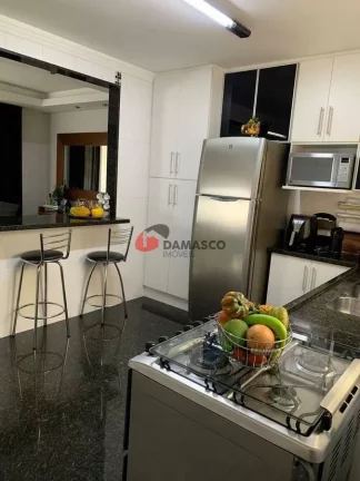 Imagem Sobrado à venda 3 Quartos, 1 Suite, 4 Vagas, 383M², Cerâmica, São Caetano do Sul - SP