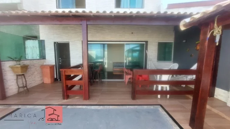 APARTAMENTO TÉRREO DE FRENTE PARA A PRAIA DE ITAIPUAÇU - 1 QUARTO