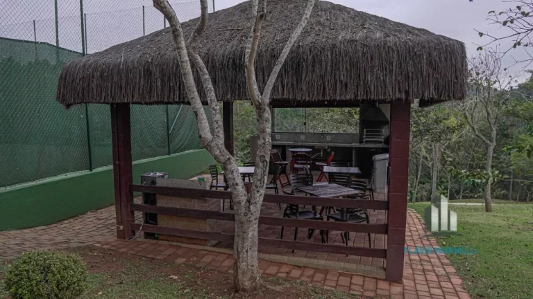 Imagem Gênesis I Terreno Declive de 456m² com Vista pra Mata