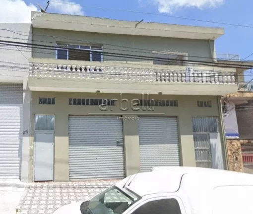 Casa comercial com 500 metros quadrados construídos bem distribuídos da seguinte forma: Subsolo co...