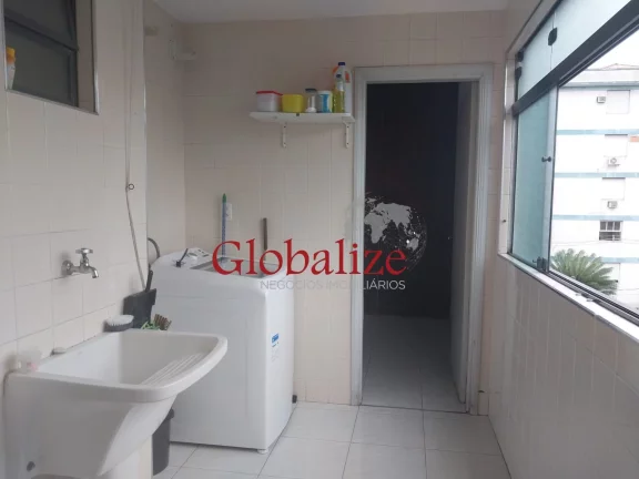 Imagem Apartamento à venda no Embaré, Santos-SP! 4 quartos, 1 suíte, sala ampla, 3 banheiros, garagem, 114m². R$742.000,00