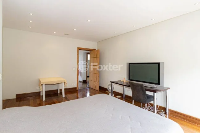 Imagem Sobrado Bela Aliança - 600M², 4 Dorms, 2 Suítes, 6 Vagas, Placas Solares.