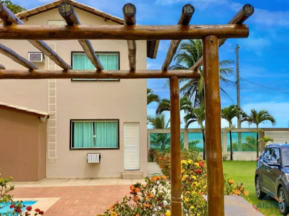 Imagem Casa Duplex com 04 Quartos à Venda de Frente p/ Mar na Praia de Piúma/ES