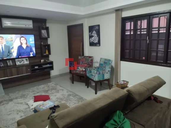 Imagem Casa no Bucarein proximidades do Compre fort .