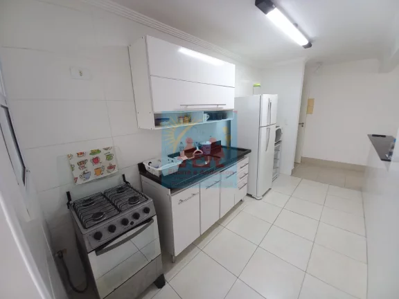 Imagem Apartamento no Centro de Mongaguá - 2 Dormitórios (1 Suíte) - Varanda Gourmet - 1 Vaga de Garagem - R$ 345 mil, Cod: 350