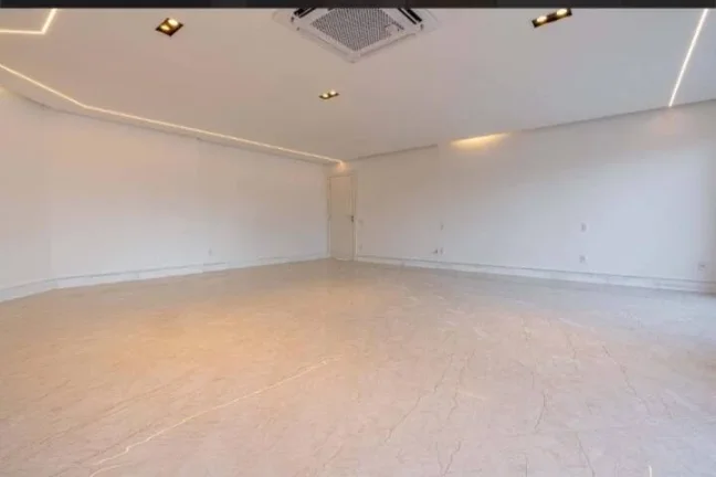 Imagem Casa Triplex Condomínio MALIBU