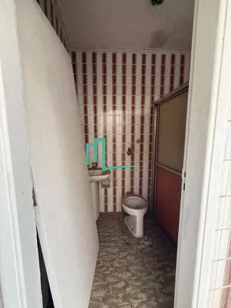 Imagem Imóvel à venda em Franca-SP: Casa na Vila França com 3 quartos, 1 suíte, 2 salas, 3 banheiros, 2 vagas de garagem e 200 m² de área.