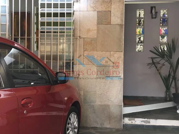 Imagem Casa térrea linda com 3 dormitórios + 2 banheiros - Jd. Monte Alegre