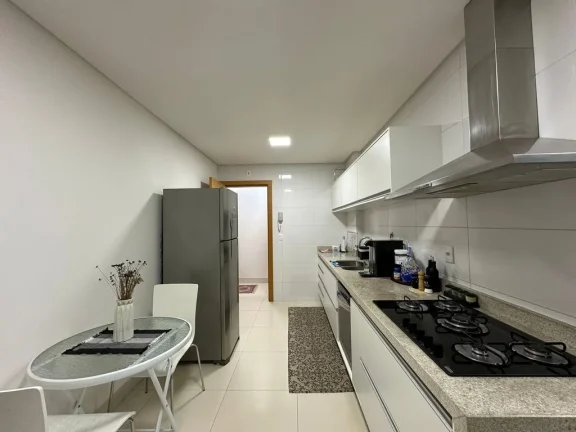 Imagem Lindo Apartamento no Edifício Ravena