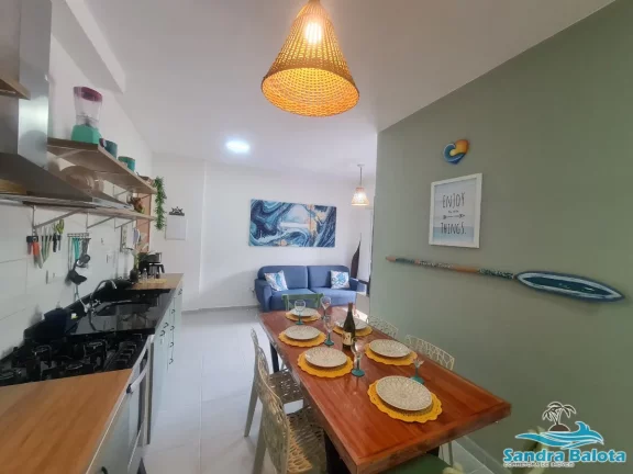 Imagem Amplo apartamento à 30 metros da praia