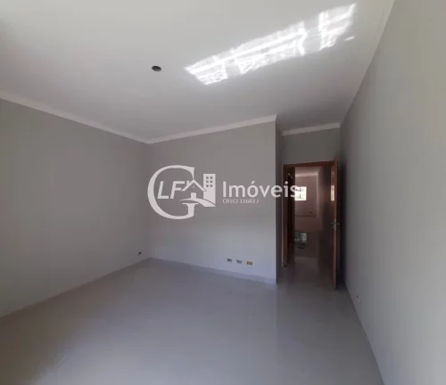 Imagem Linda casa à venda com acabamento impecável e localização privilegiada.