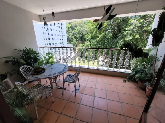 Imagem APARTAMENTO AMPLO COM 3 DORMITÓRIOS, SENDO 1 SUÍTE, AMPLO TERRAÇO, PRÉDIO COM PISCINA E CHURRAQUERIRA, 3 QUADRAS DA PRAIA DAS PITANGUEIRAS