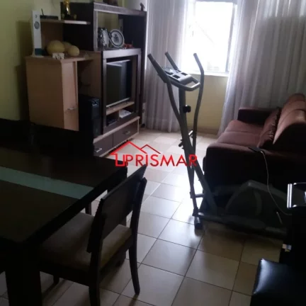 Imagem 2 dormitórios dependencia empregada 1 vaga Campo Grande
