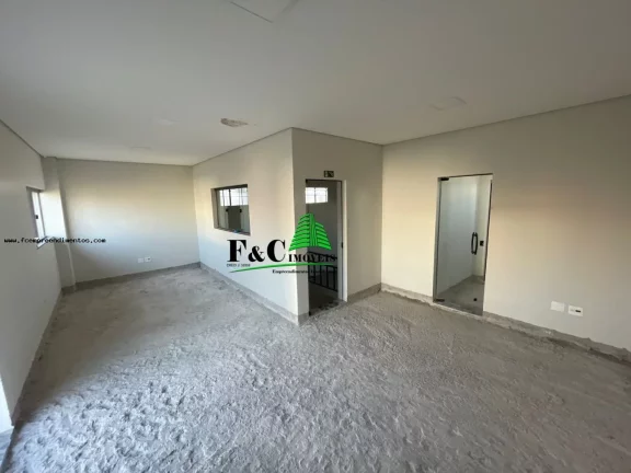 Imagem Barracão para Locação em Limeira, Centro Industrial de Limeira - CIL, 3 banheiros