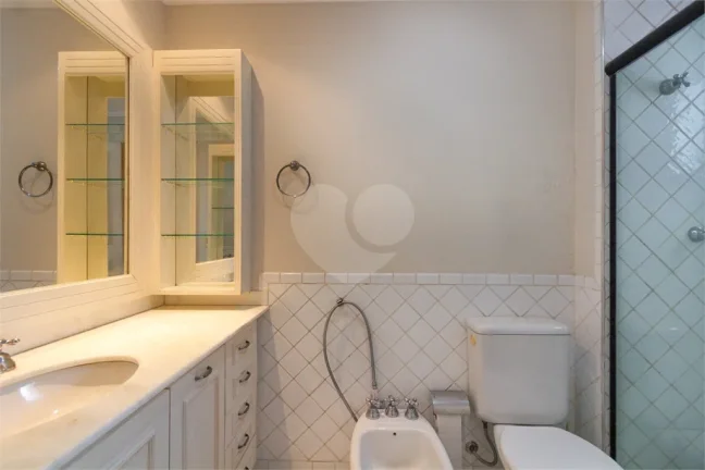 Imagem Apartamento à venda com 3 quartos, sendo 2 suítes, no condomínio Villaggio de Bologna, São Paulo - SP