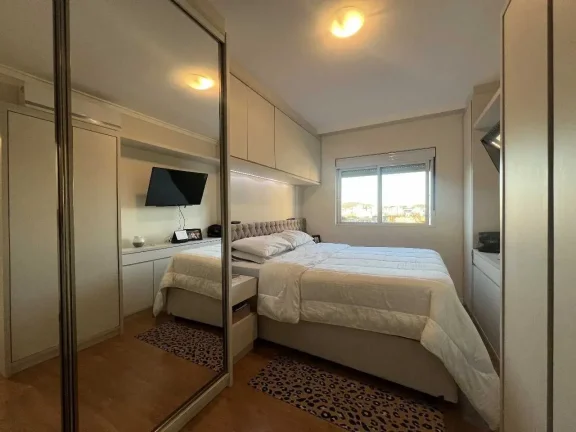 Imagem Apartamento com 2 dormitórios sendo 1 suíte e 1 vaga de garagem em Florianópolis/SC