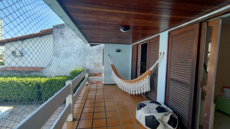 Imagem Charmosa Casa no Itaigara em Salvador Novo