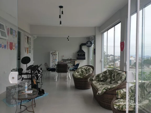 Imagem Casa no bairro Pantanal - Florianópolis