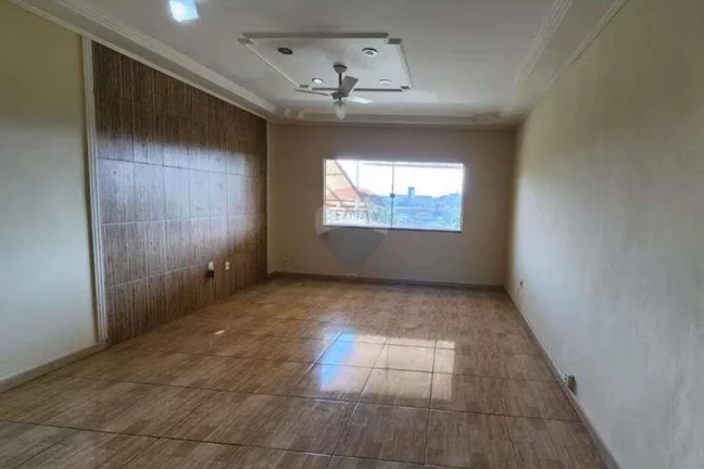 Imagem Casa com 2 quartos à venda em Jardim Sulacap, Rio de Janeiro - RJ